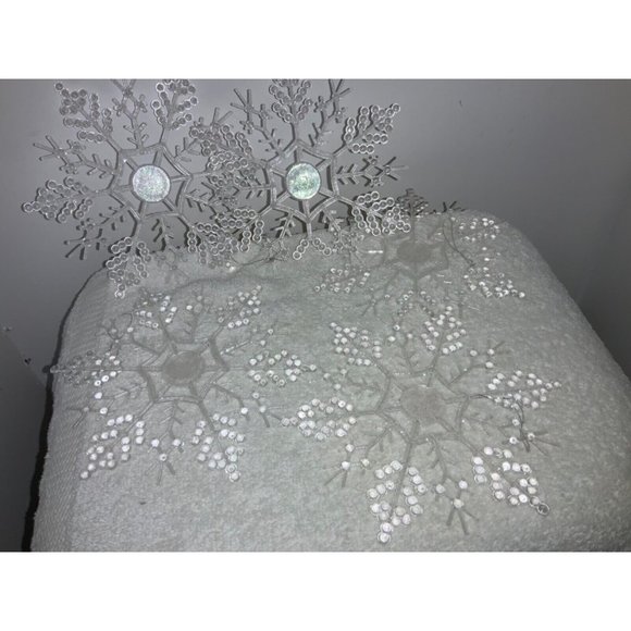 Plastic Snowflake Hanging Ornaments Lot of 15 Vintage ornaments - Picture 2 of 10